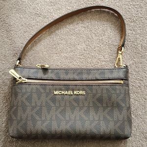 Michael Kors MK Wristlet